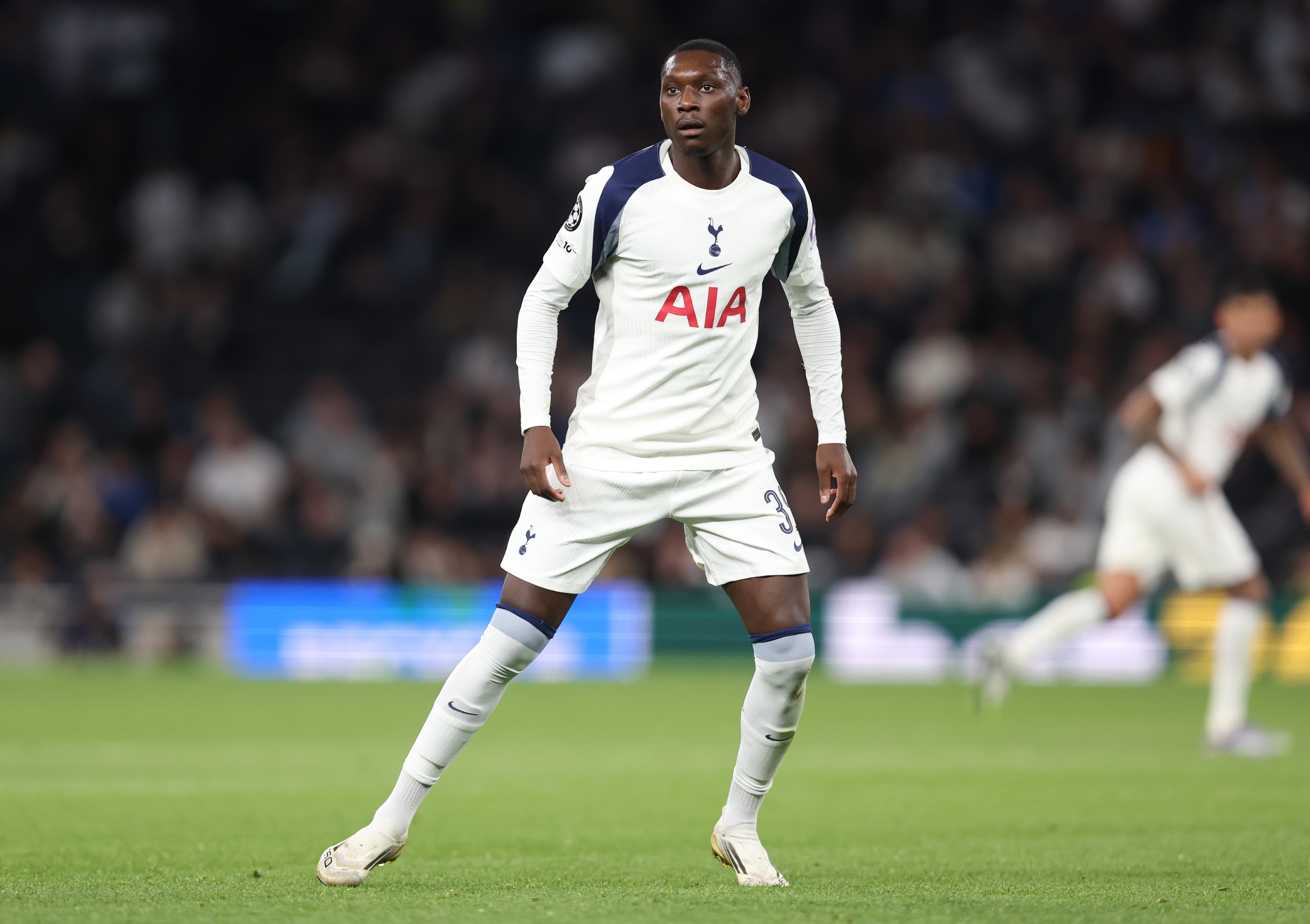 米兰体育app入口-罗马诺：尤文很想再尝试签回穆阿尼，但热刺不想放